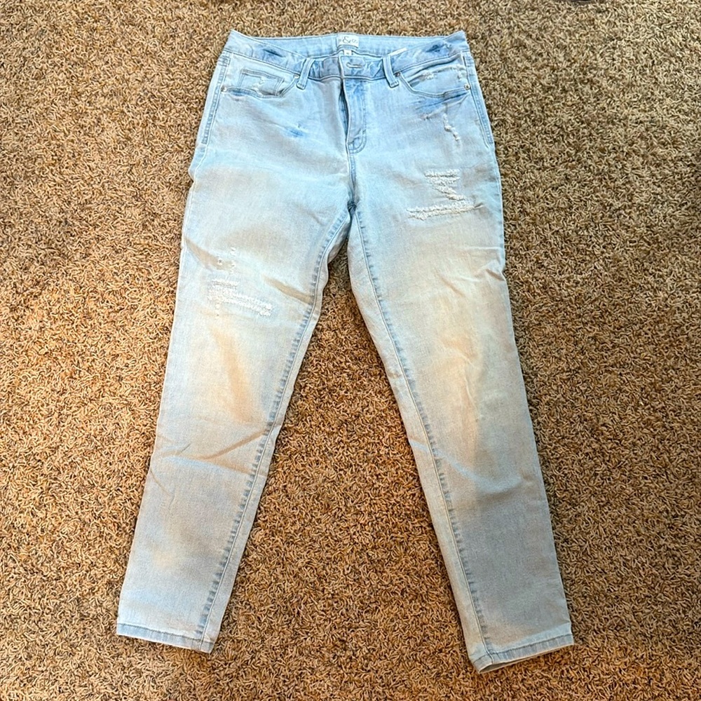 S & CO | Light Wash Distressed Jeans
